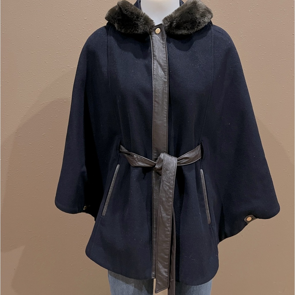 Ellen Tracy size Medium midnight blue Cape/sleeves with faux fur lined hood.